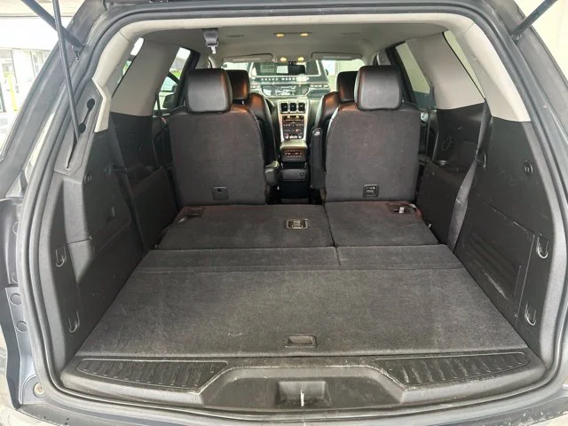 Used 2011 Cyber Gray Metallic GMC SLT-1 image 18