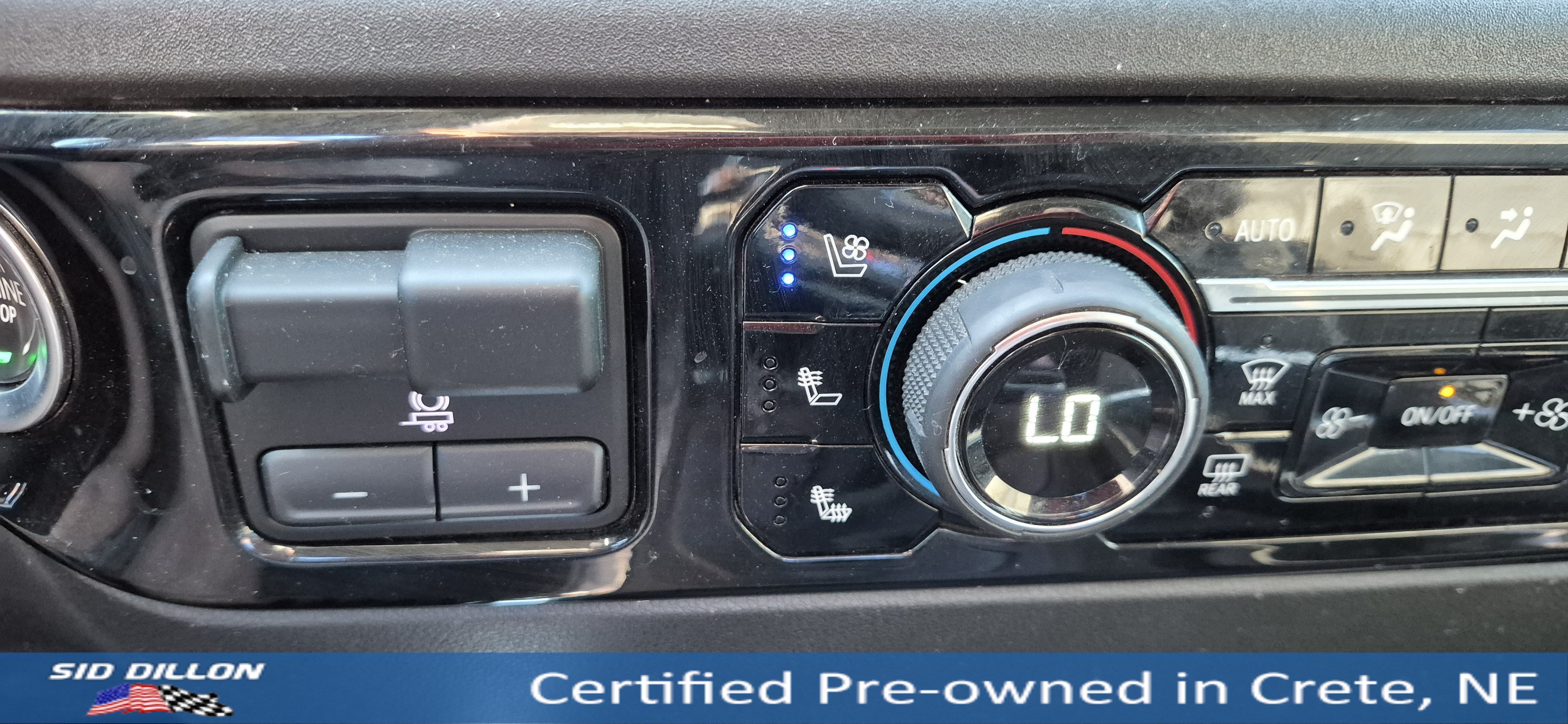 Used 2022 Summit White Chevrolet LTZ image 19