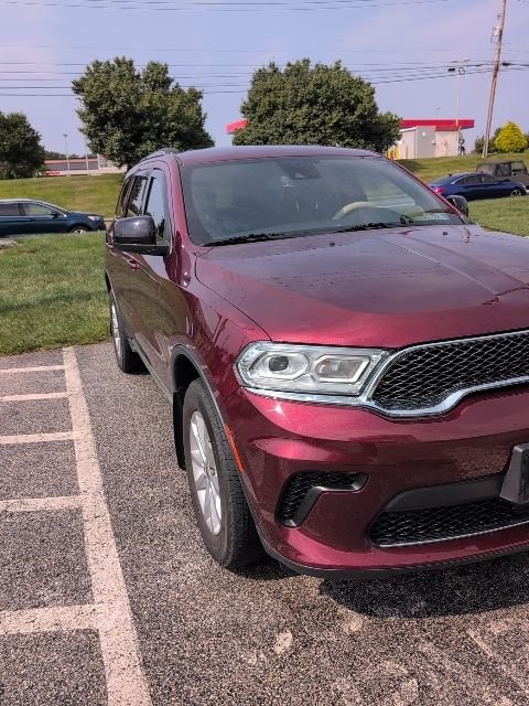 Used 2023 Red Dodge SXT image 2