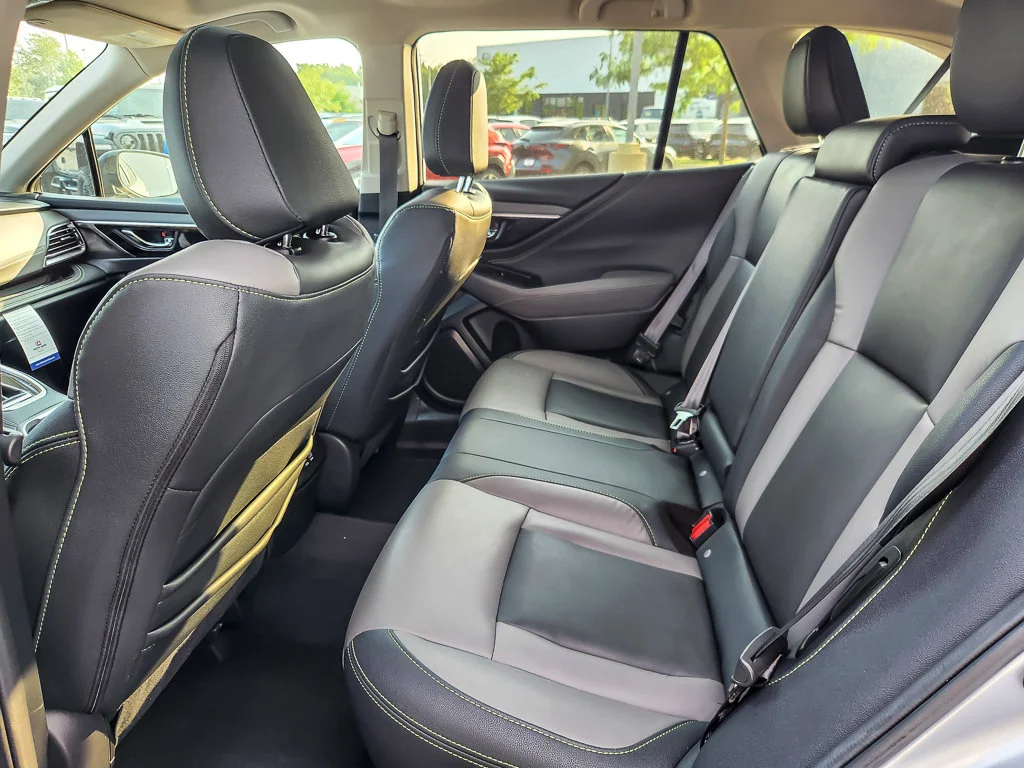 Used 2024 Silver Subaru Onyx Edition image 10