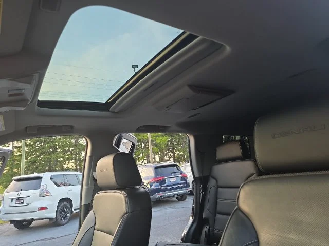 Used 2018 Black GMC Denali image 31