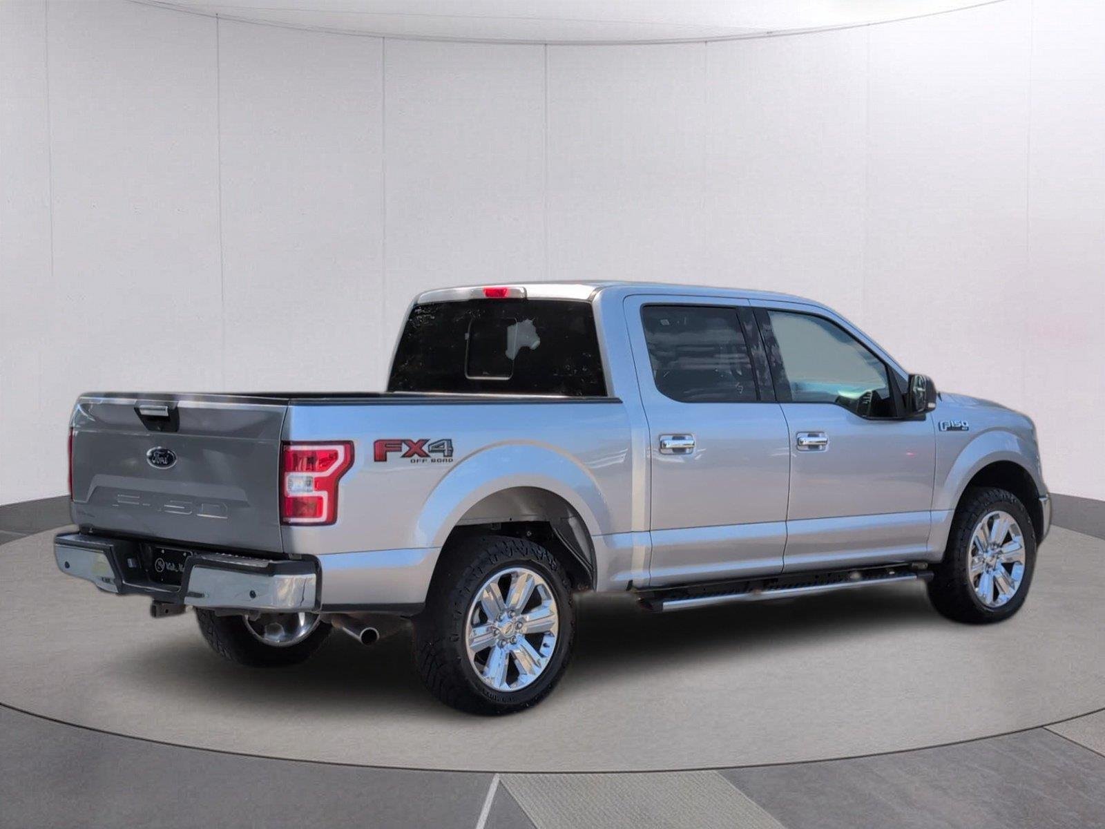 Used 2020 Iconic Silver Ford XLT image 6