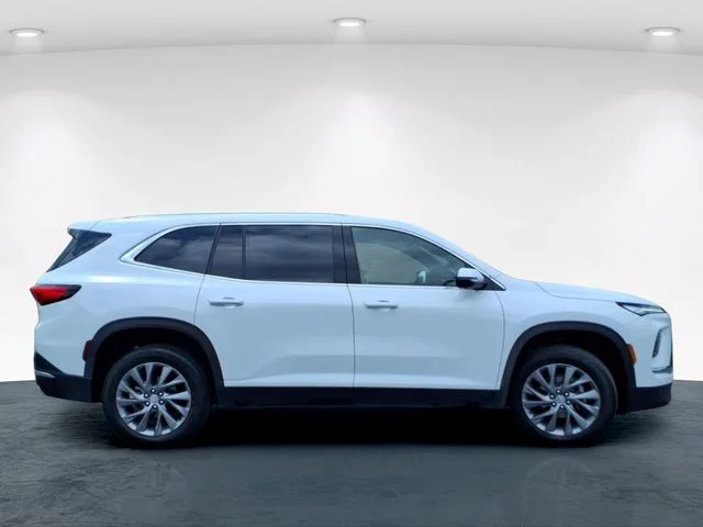 Used 2025 White Buick Preferred image 7