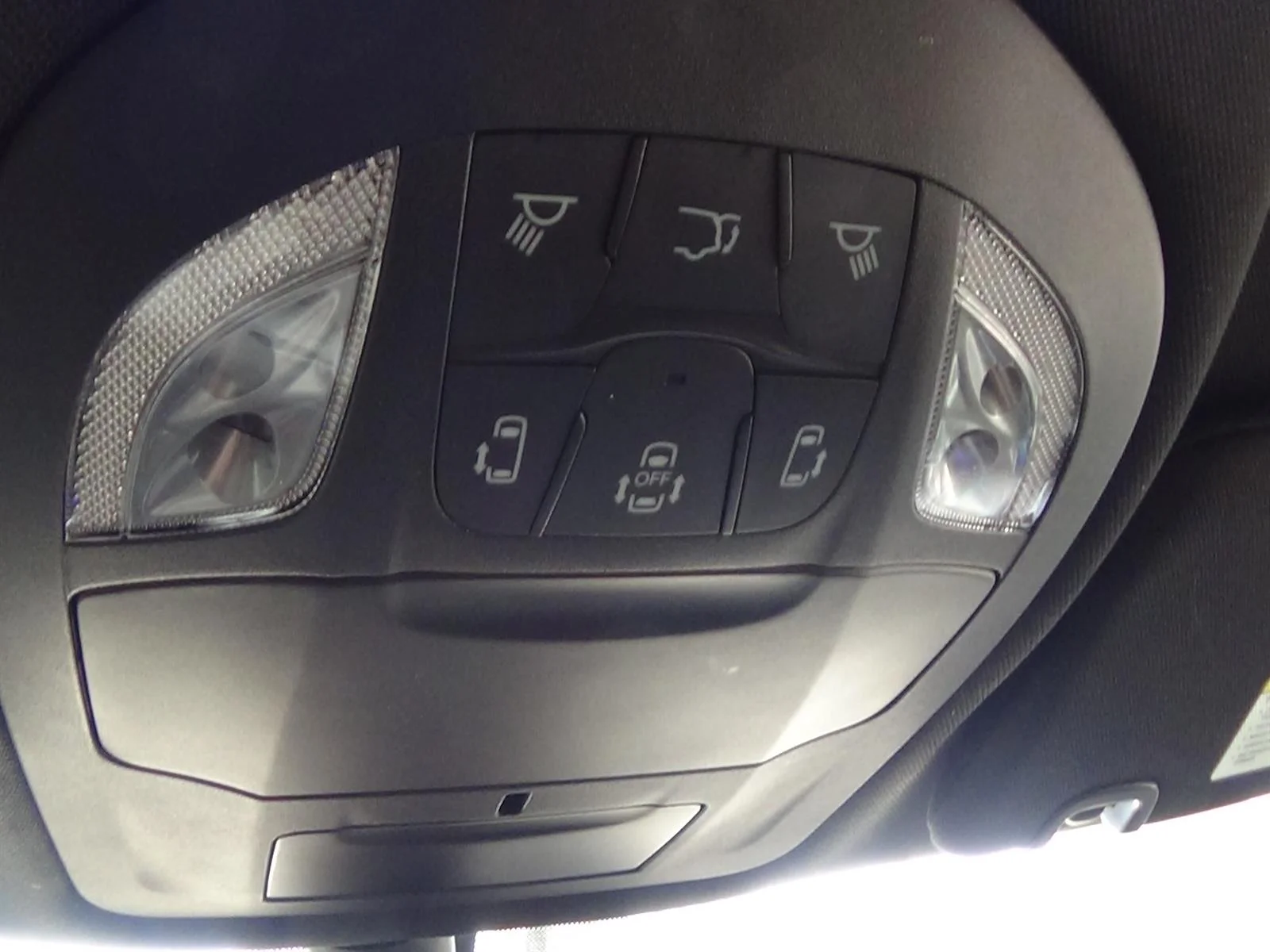 Used 2025 Bright White Clear Coat (pw7) Chrysler Select image 30