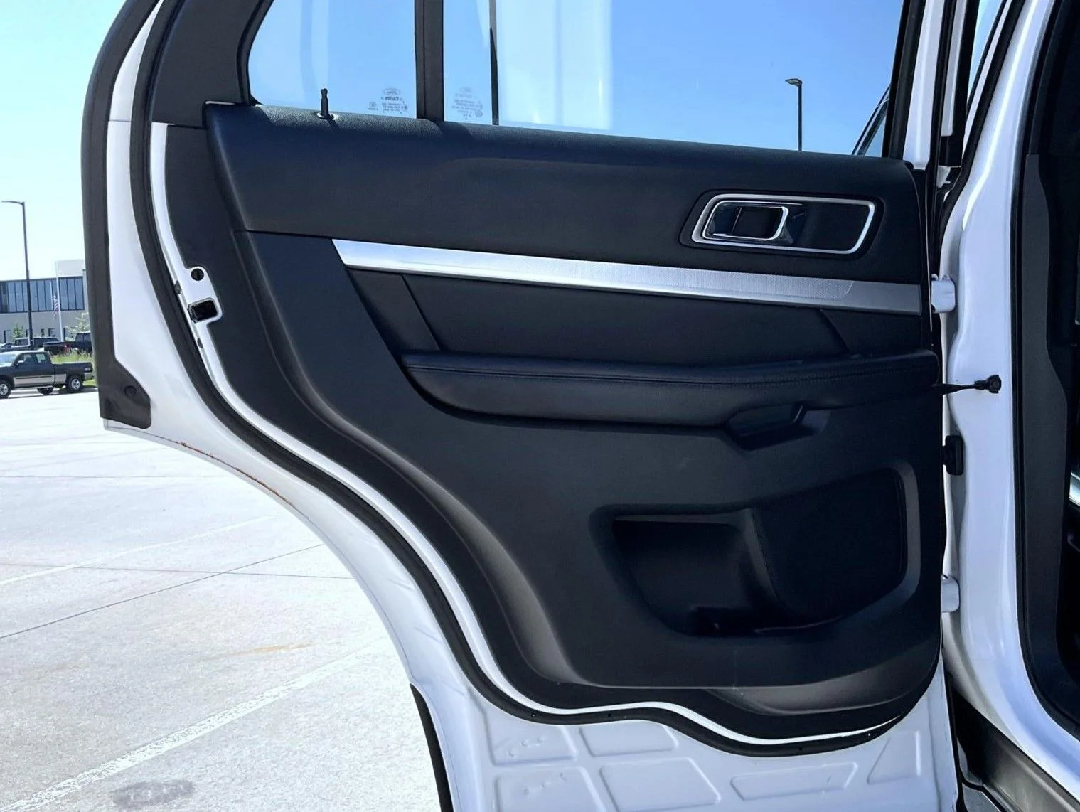 Used 2017 White Ford XLT image 23