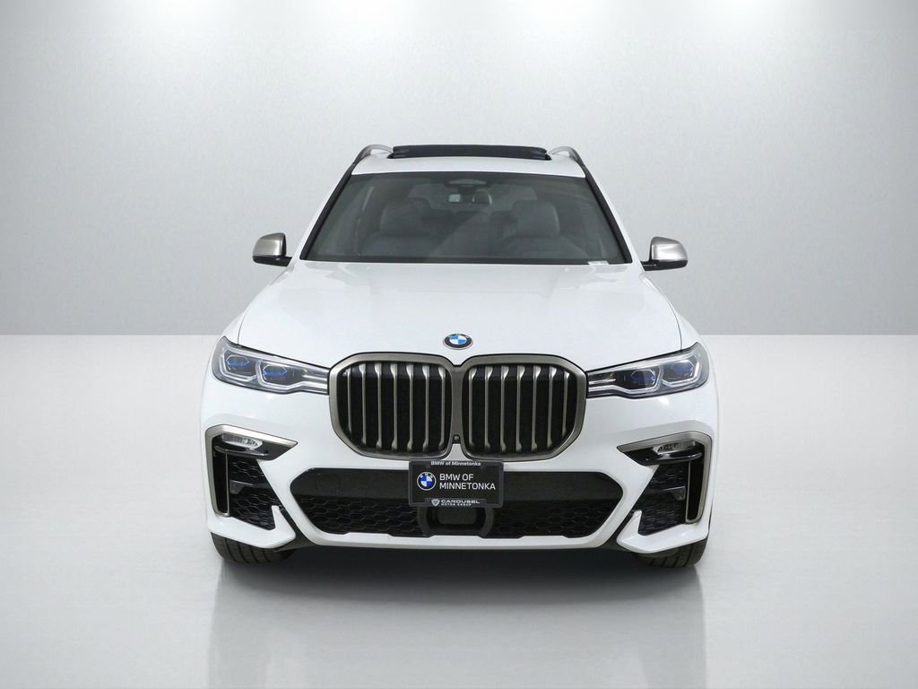 Used 2022 Alpine White BMW M50i image 3
