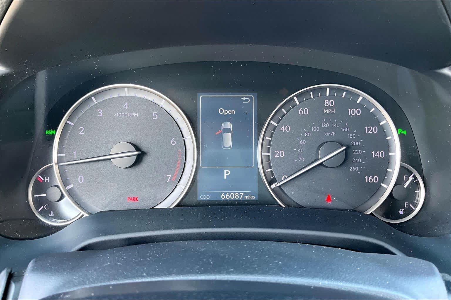 Used 2019 Atomic Silver Lexus  image 23