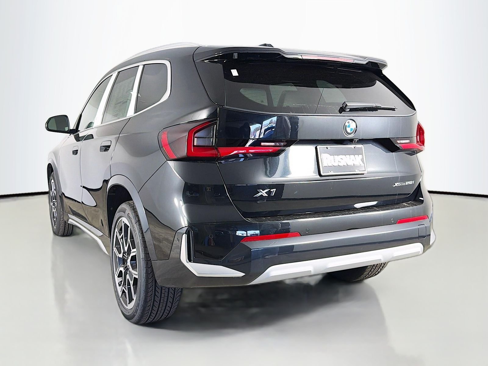 New 2026 Black Sapphire Metallic BMW xDrive28i image 5