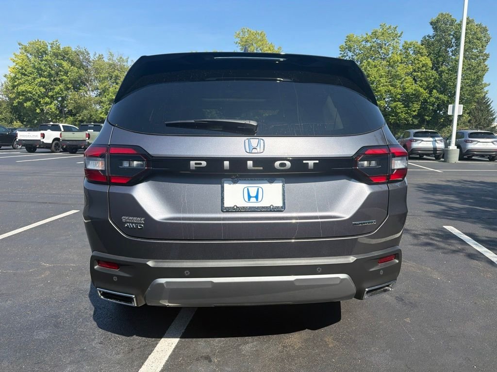 Certified Used 2026 Modern Steel Metallic Honda Touring image 4