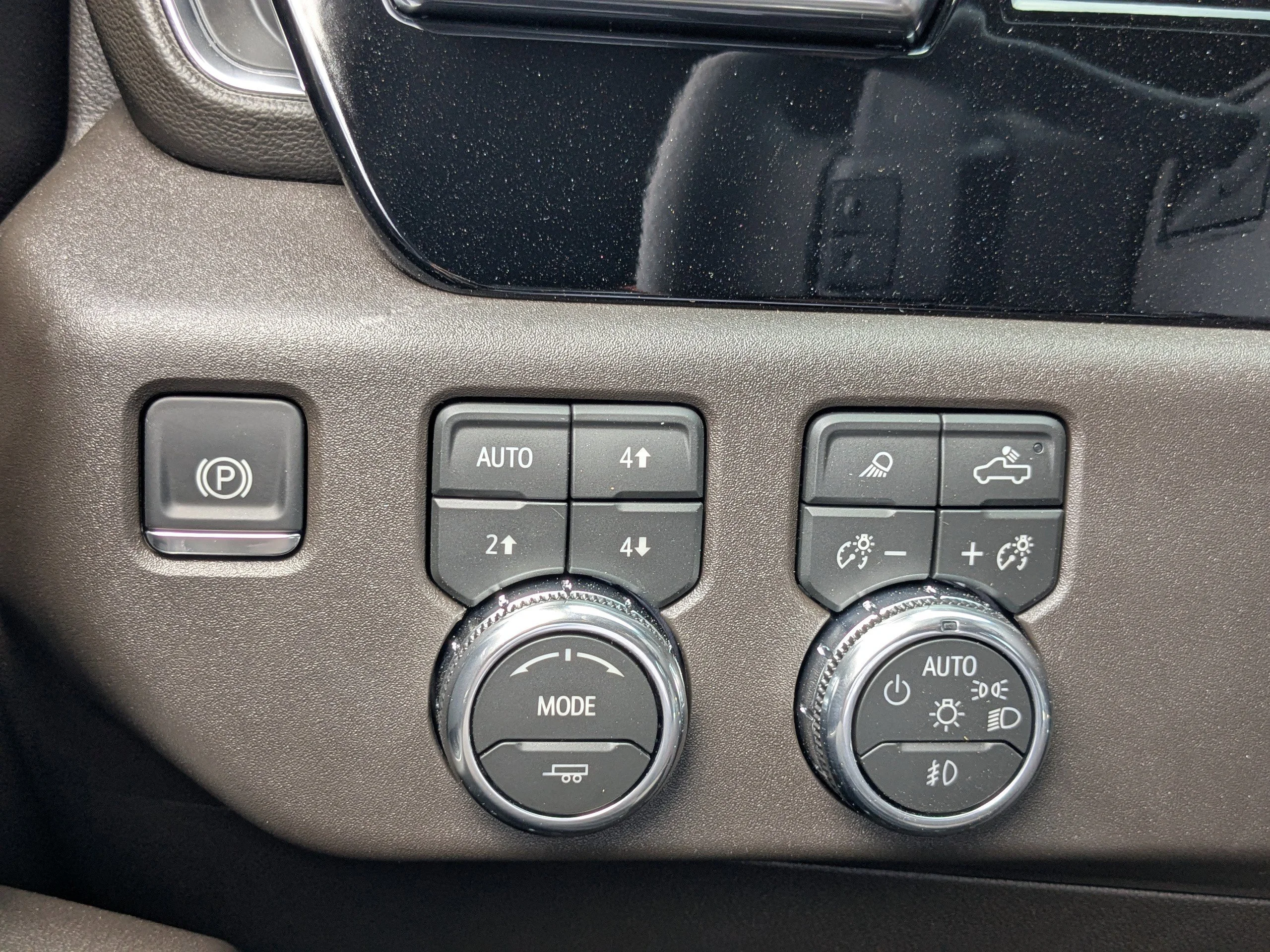 2026 GMC Sierra 1500 SLT - Photo 24