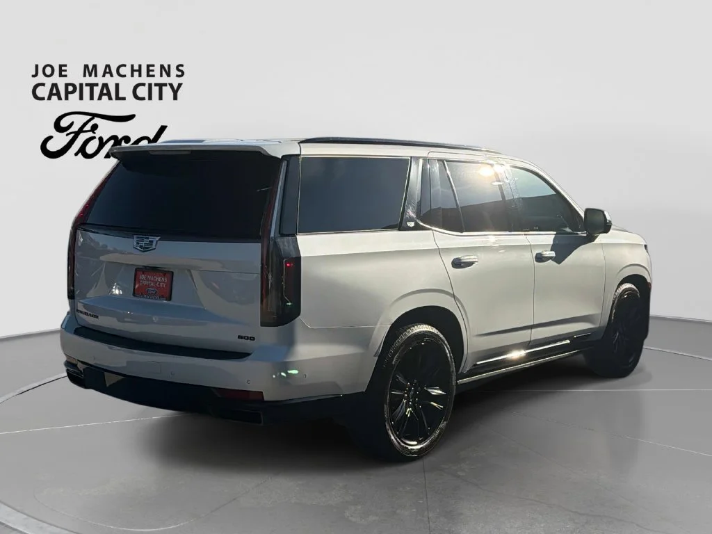 Used 2021 Crystal White Tri-Coat Cadillac Sport image 6