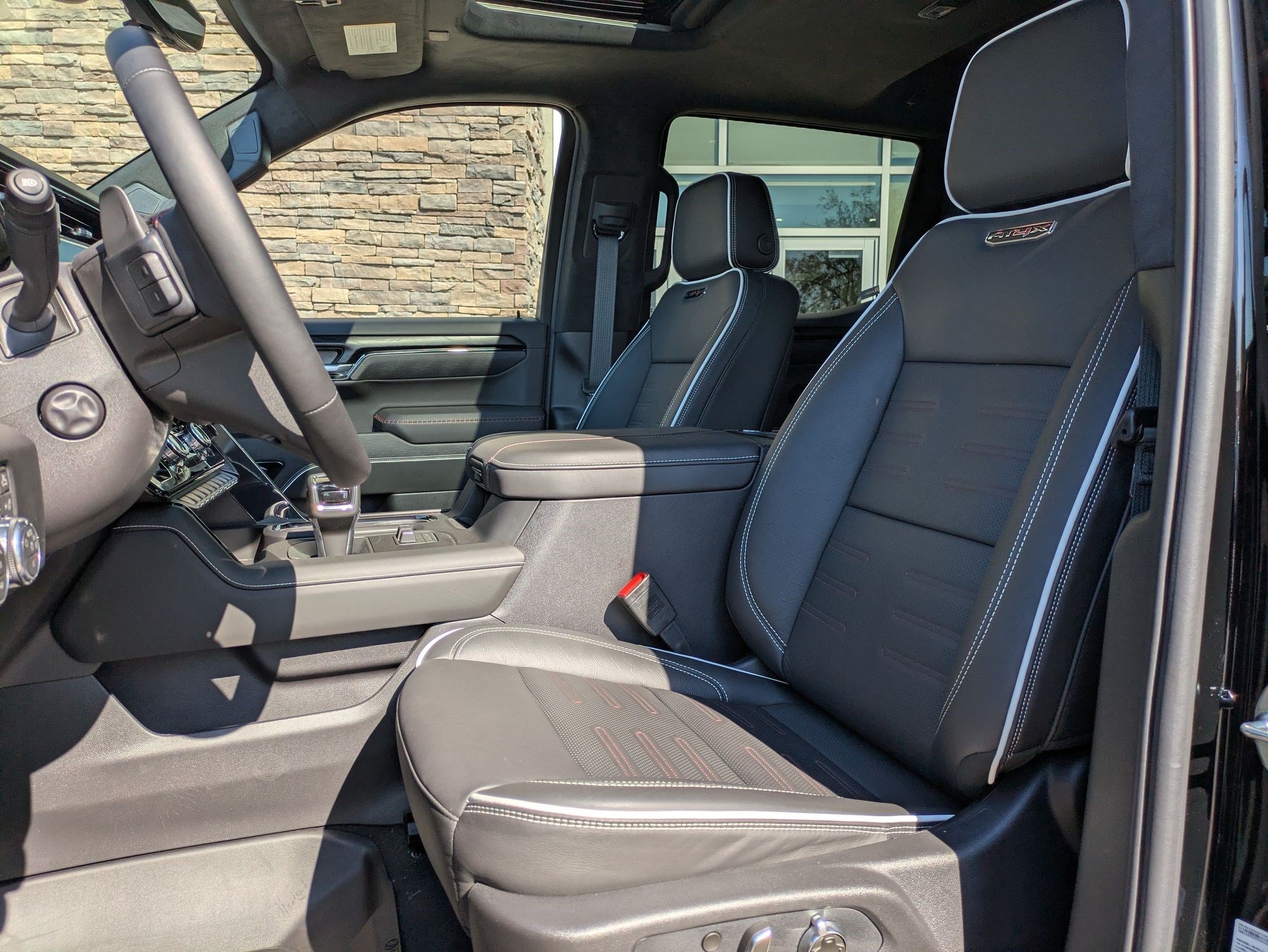2026 GMC Sierra 1500 AT4X - Photo 25