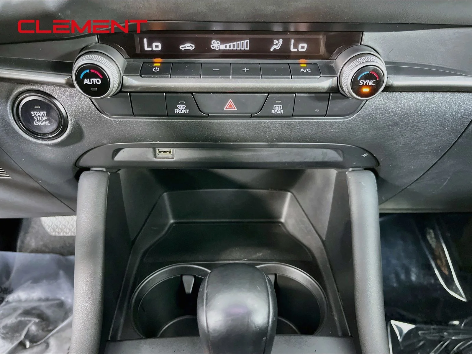 Used 2021 White Mazda Select image 20