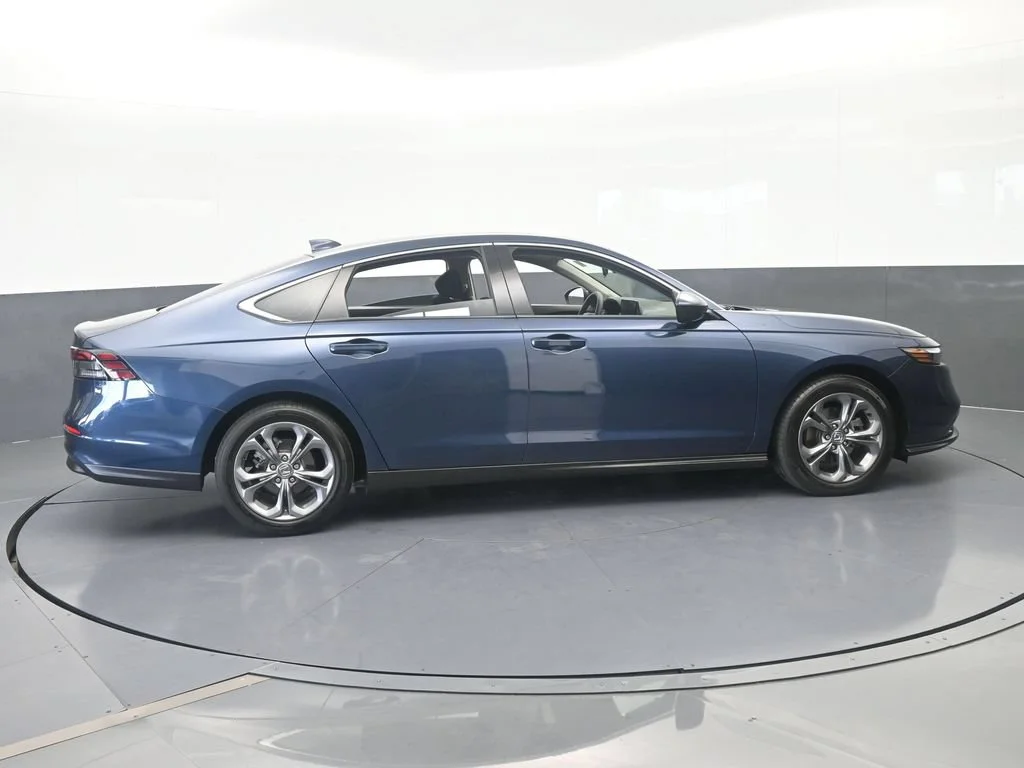 Used 2023 Blue Honda EX image 7