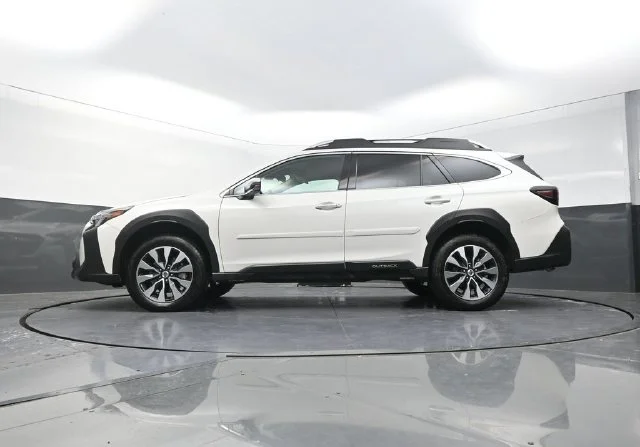 Used 2025 White Subaru Touring XT image 34