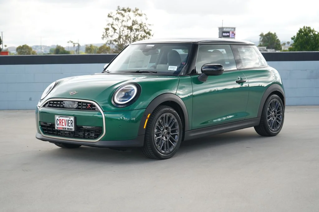 2026 MINI Hardtop Cooper S Signature's photo