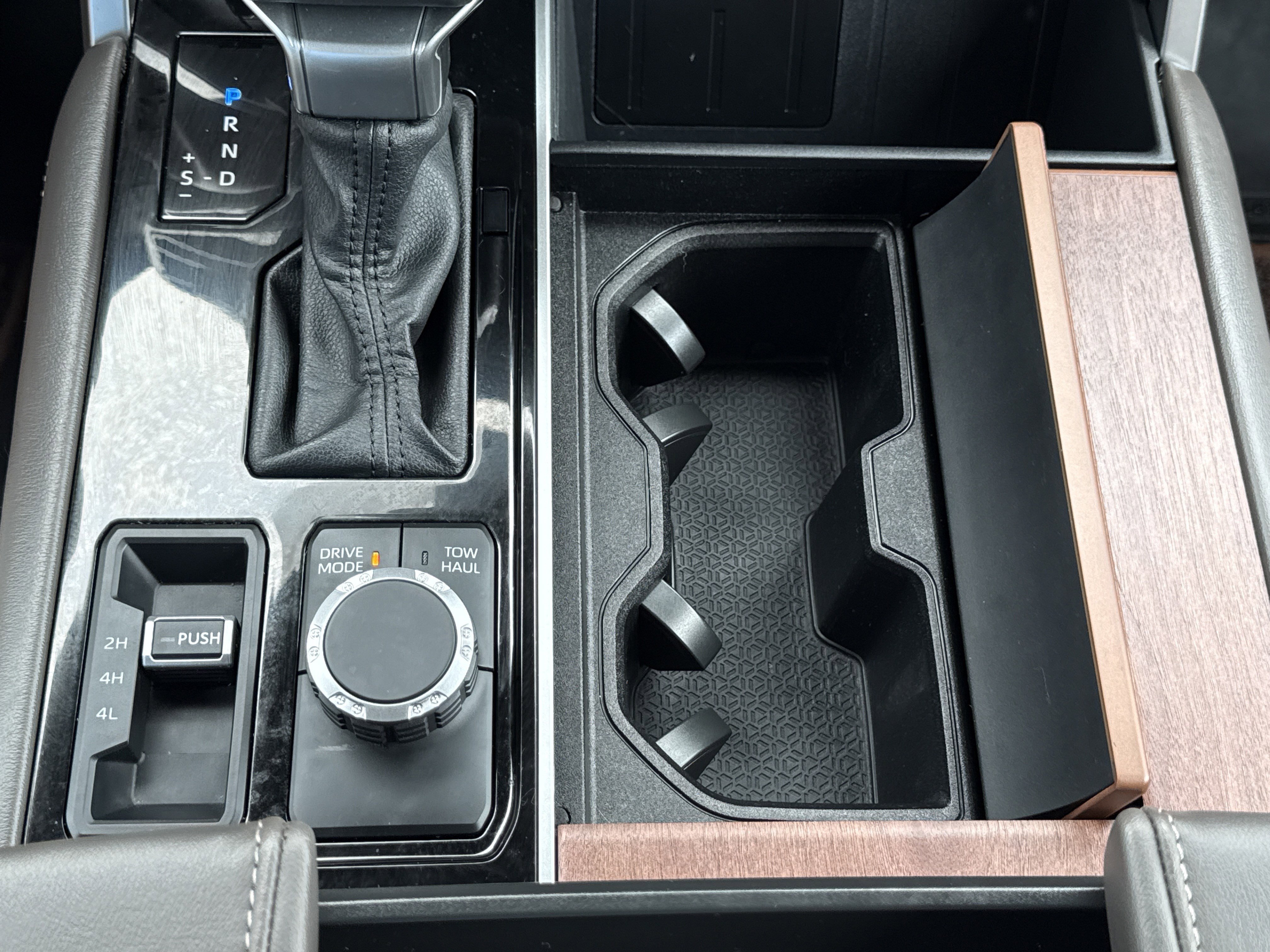 2024 Toyota Tundra 1794 Edition - Photo 37