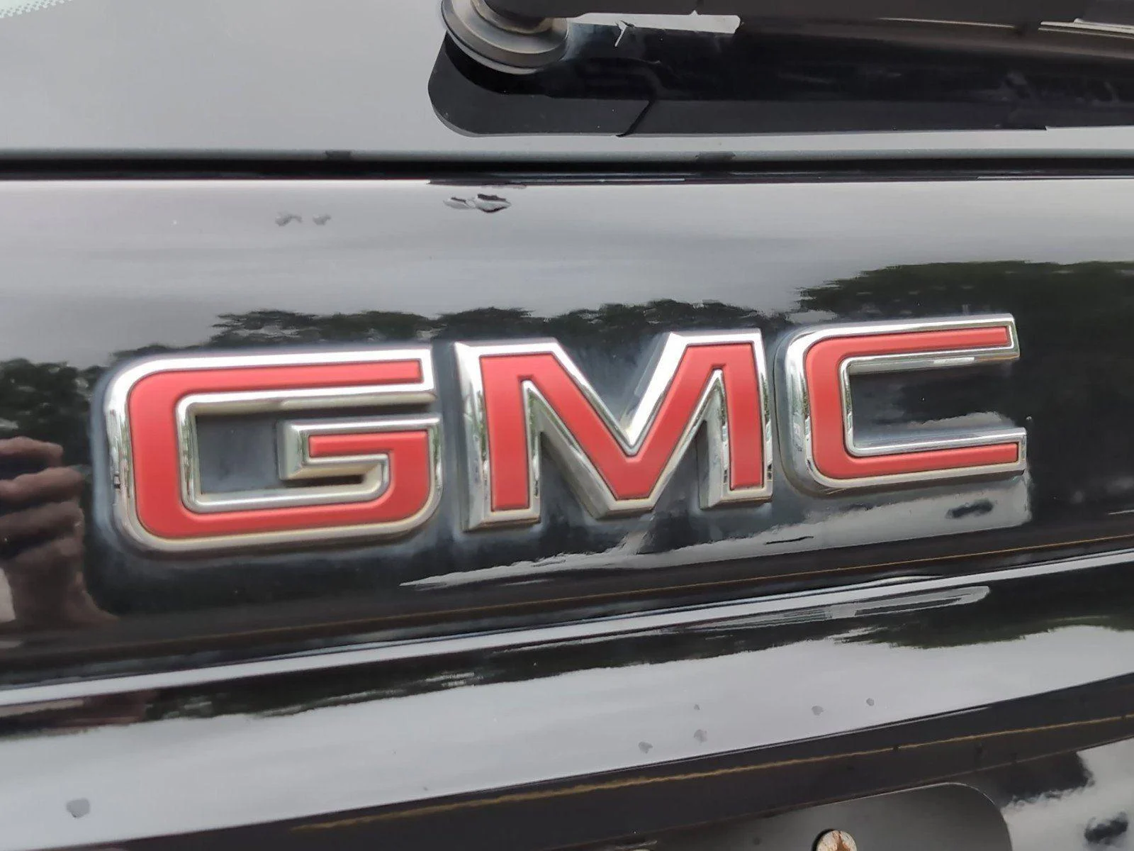 Used 2023 Ebony Twilight Metallic GMC SLT image 35