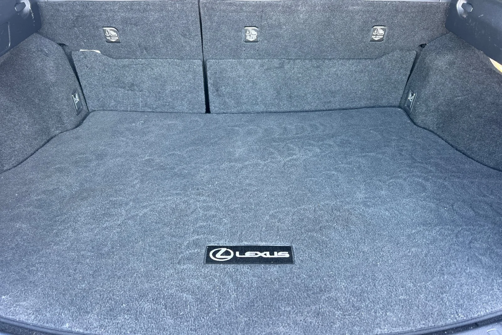 Used 2022 White Lexus 250h Base image 15