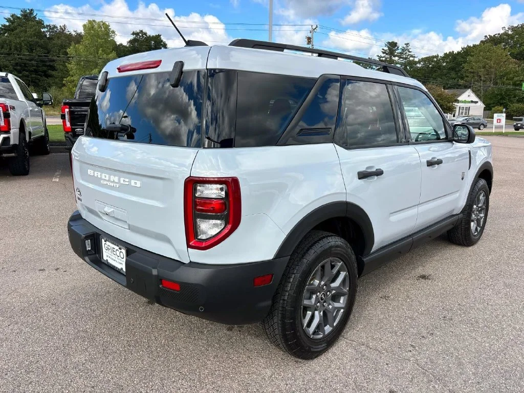 Used 2026 White Metallic Ford Big Bend image 3