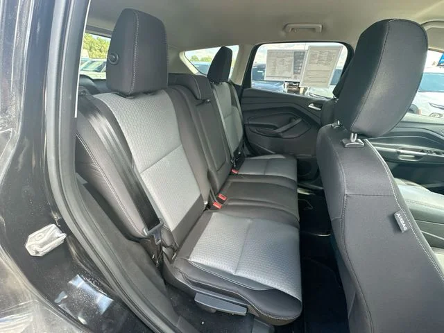 Used 2019 Black Ford SE image 30
