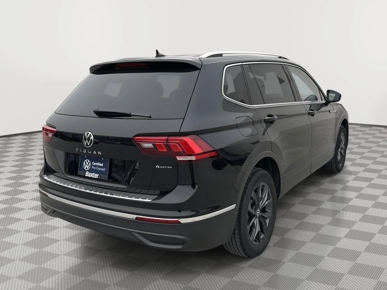Used 2022 BLACK Volkswagen SE image 11