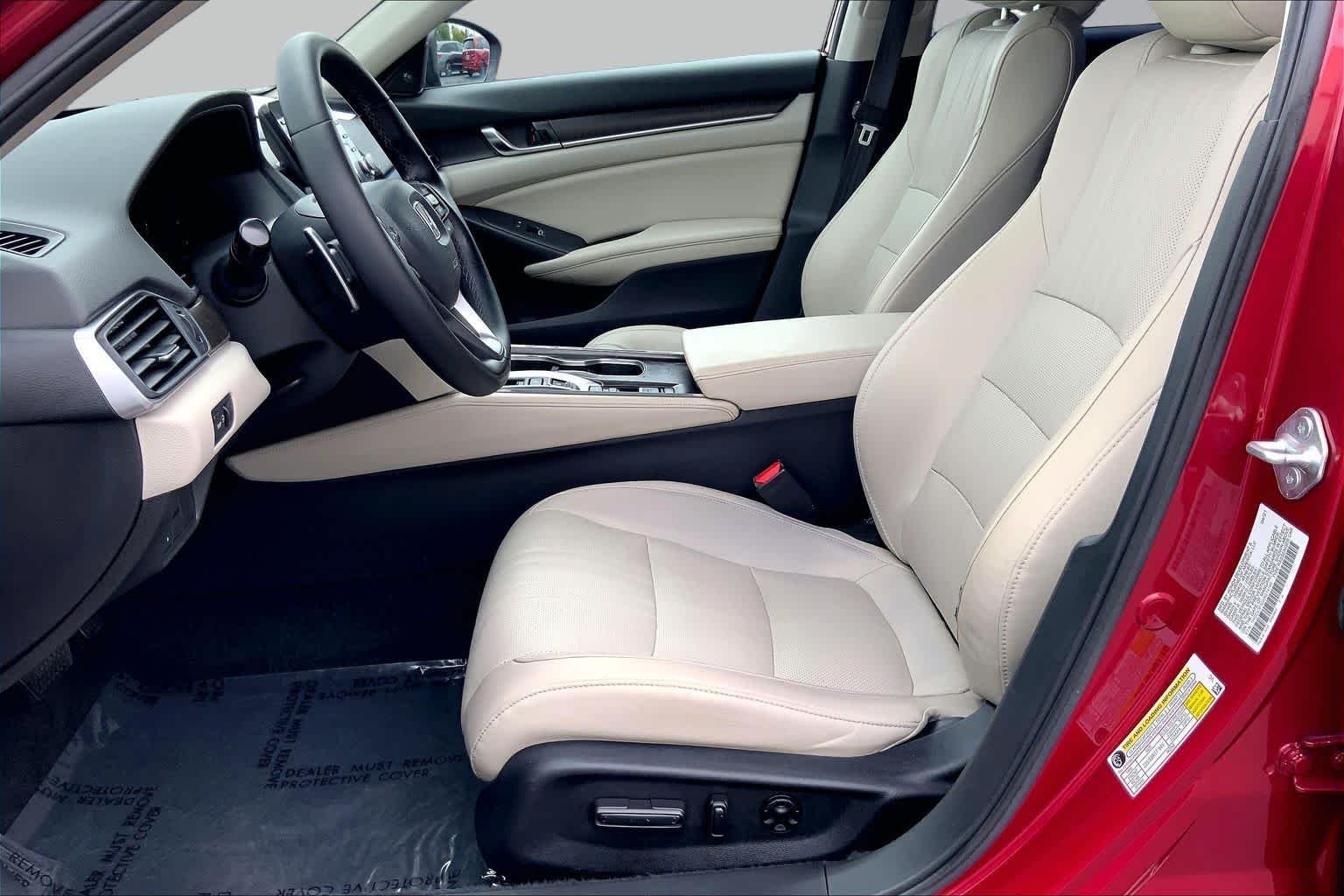Used 2021 Radiant Red Metallic Honda EX-L image 7