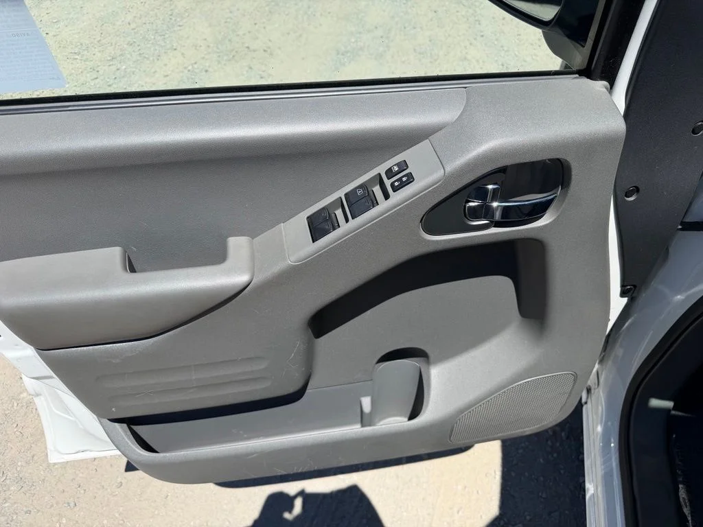 Used 2021 White Nissan SV image 19