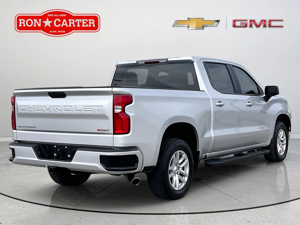 Used 2022 Silver Chevrolet RST image 6