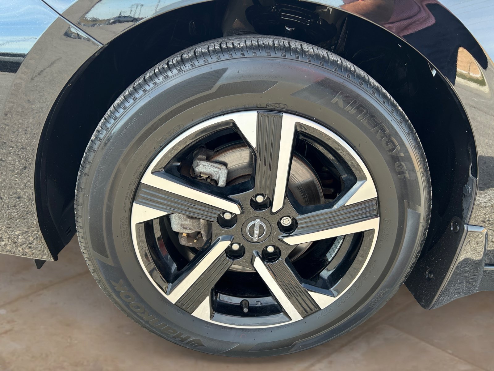 Used 2024 Super Black Nissan SV image 23