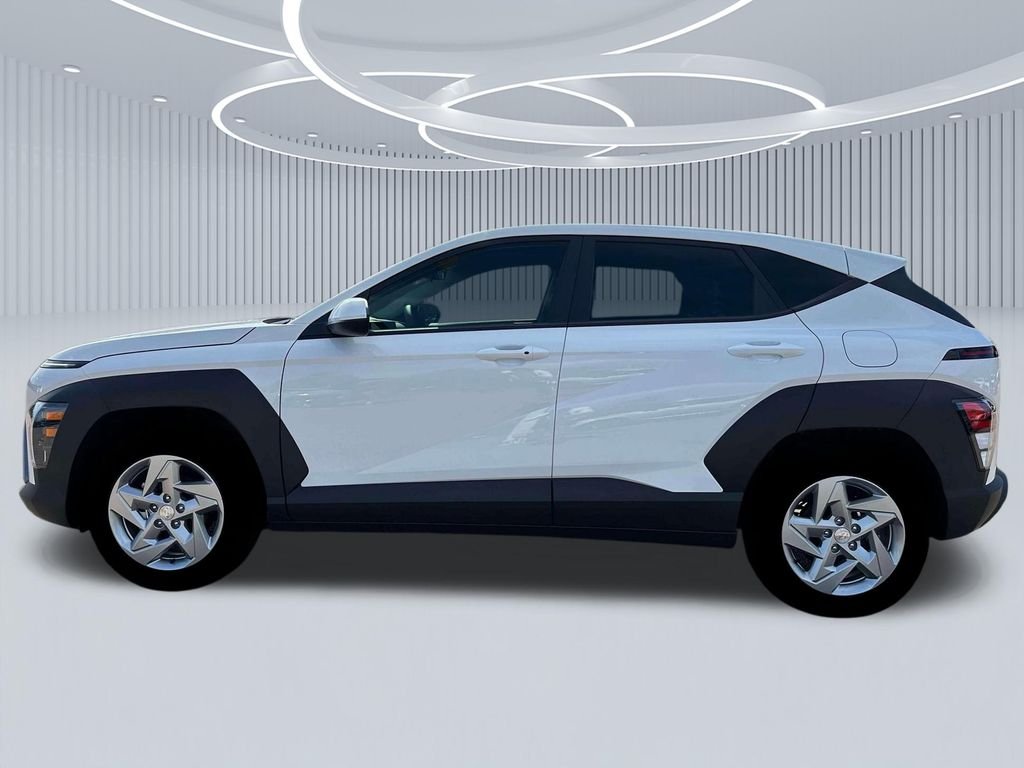 New 2026 White Hyundai SE image 3