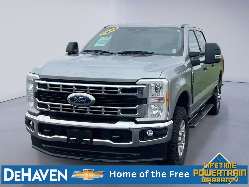 2023 Ford F-250 XL 4x4 Crew Cab 8' Box's photo