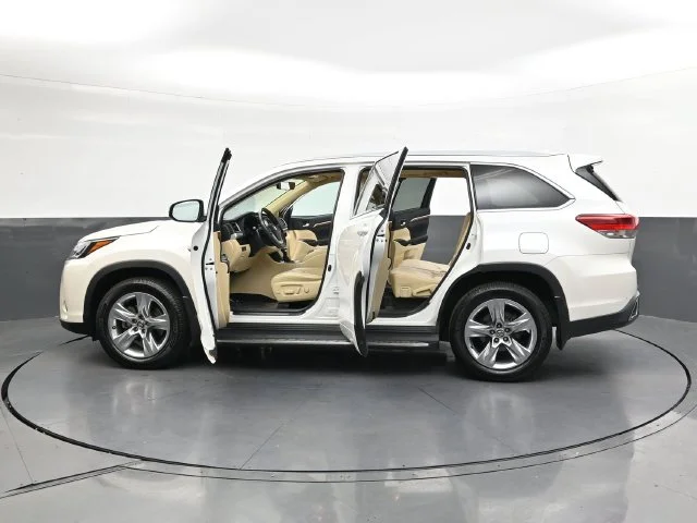 Used 2018 White Toyota Limited image 44