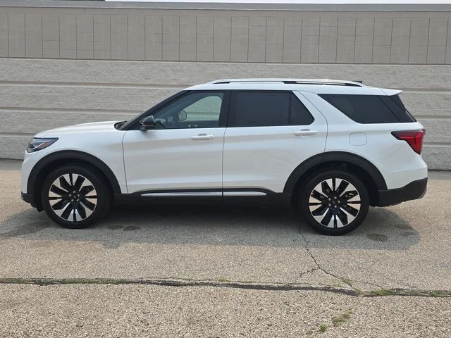 2026 Ford Explorer Platinum - Photo 10