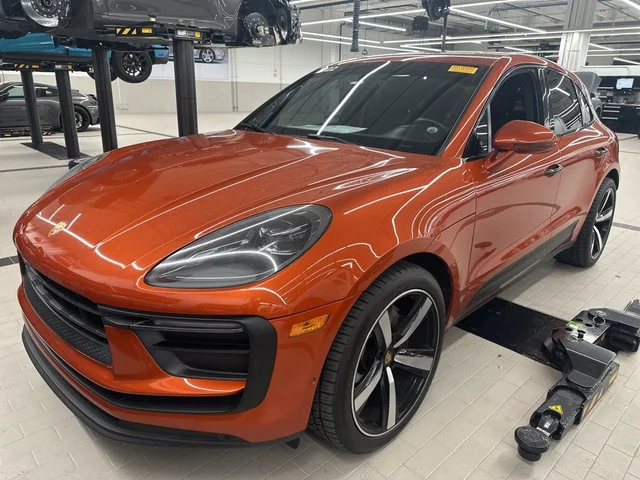 2022 Porsche Macan Base