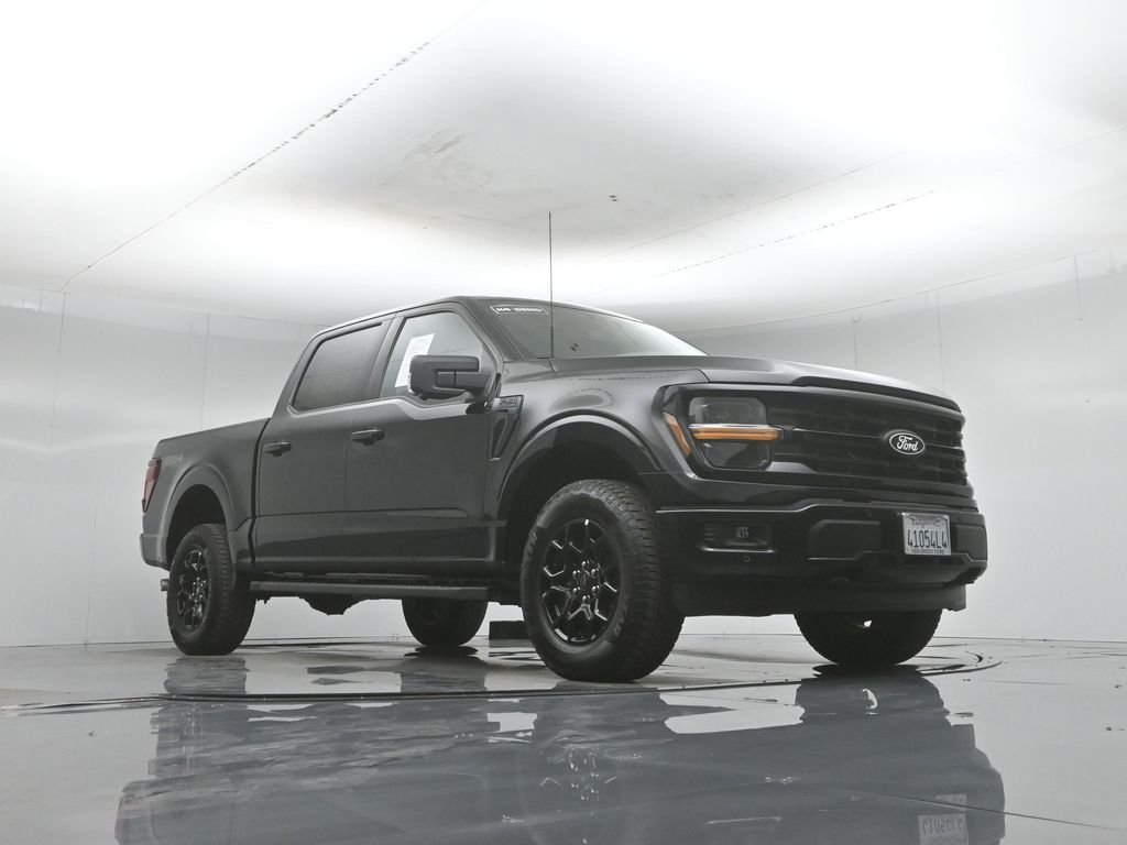 New 2026 Agate Black Metallic Ford XLT image 47