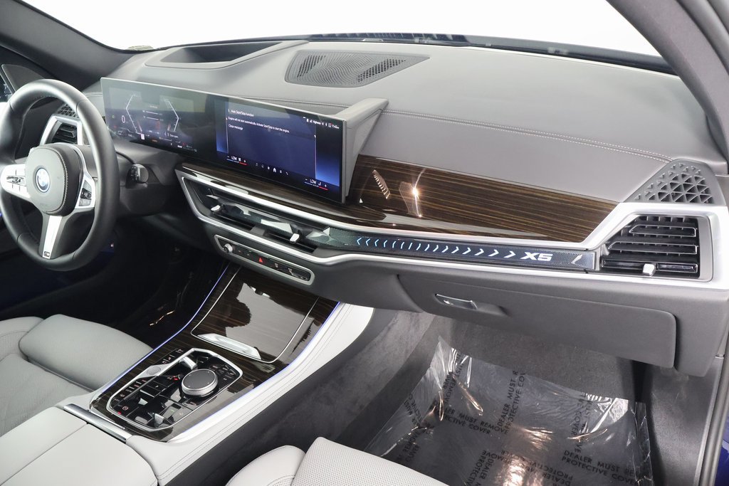2026 BMW X5 50e - Photo 9