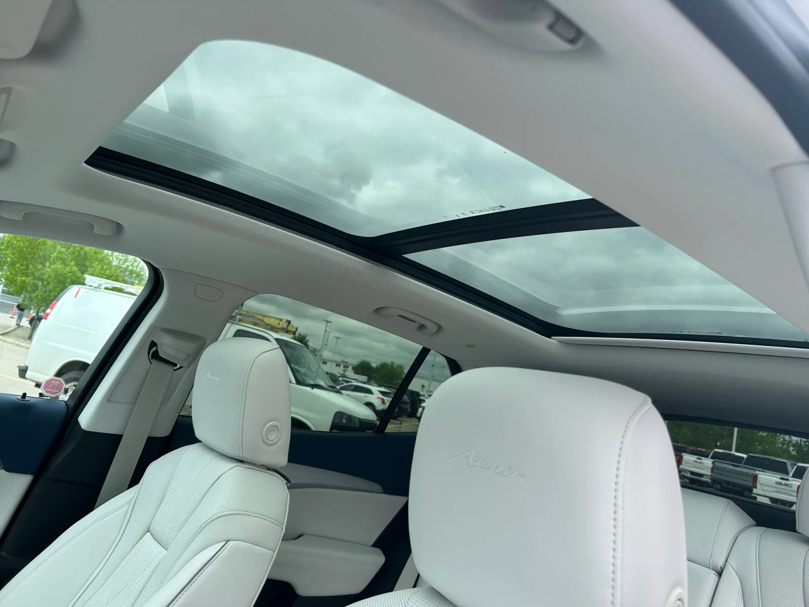New 2026 Iridescent White Tricoat Buick Avenir AWD image 16