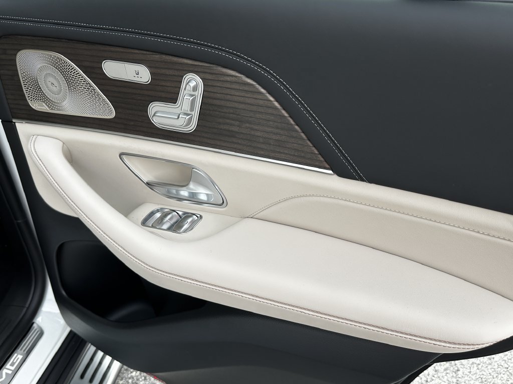 New 2027 MANUFAKTUR Moonlight White Metallic Mercedes-Benz AMG® GLE 53e image 56