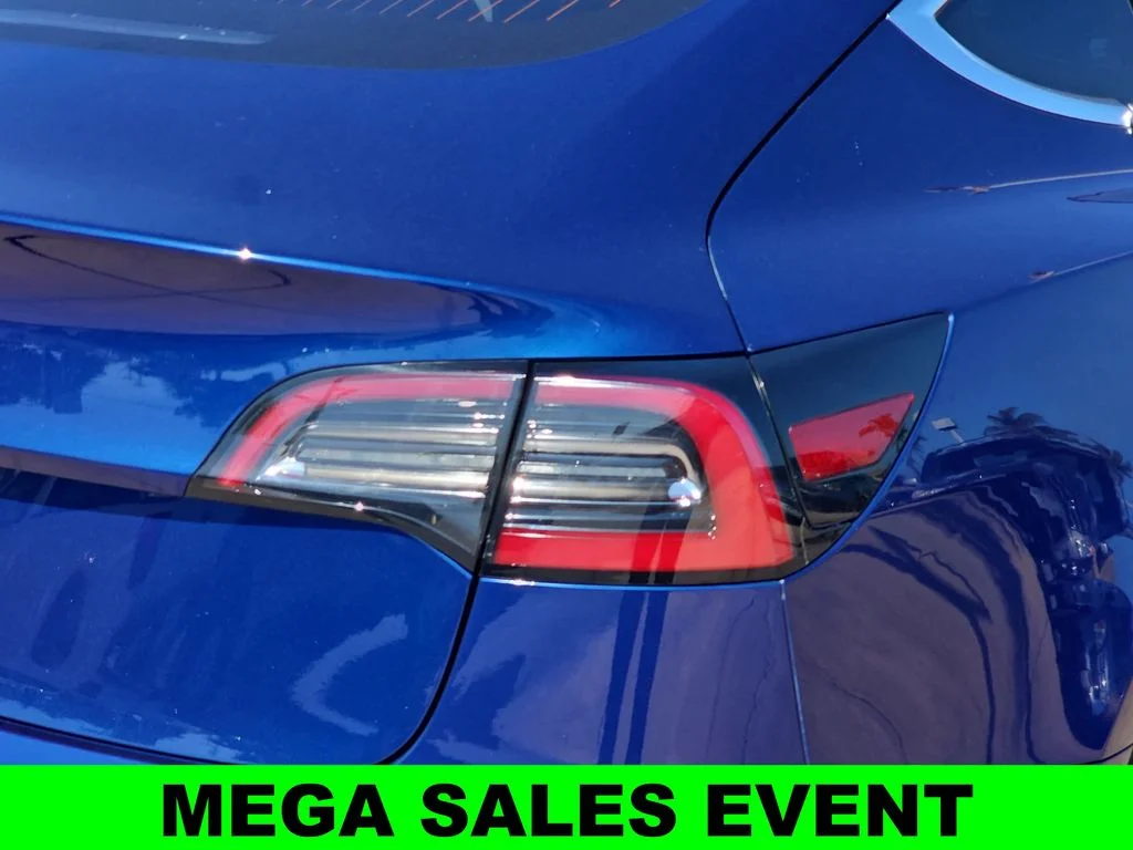 Used 2018 Blue Tesla Long Range image 40