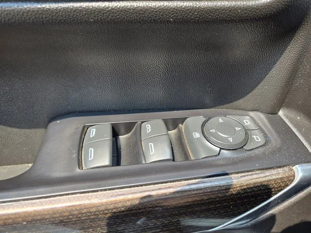 Used 2020 White Chevrolet LT image 36