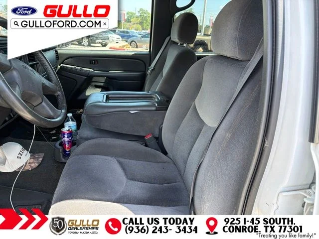 Used 2005 Summit White GMC SLE image 8