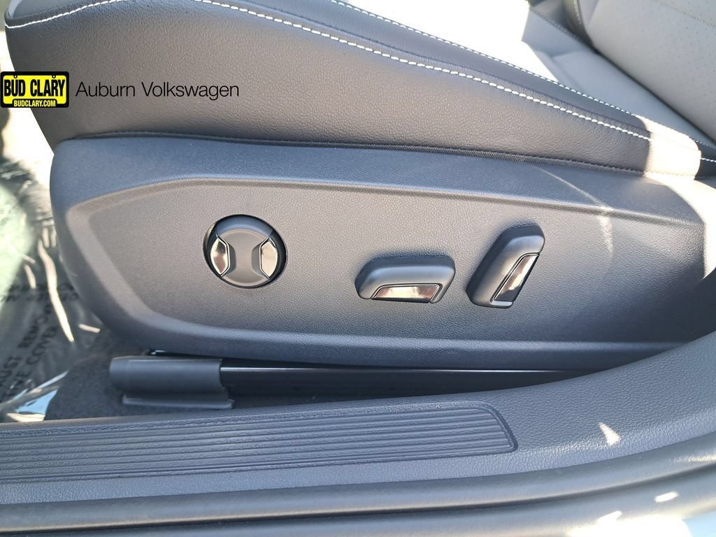 New 2026 Gray Volkswagen 1.5T SE image 9