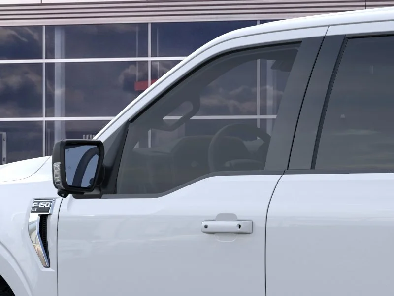 New 2026 Oxford White Ford XLT image 43