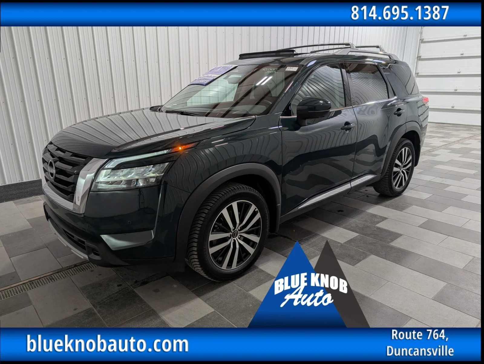 2024 Nissan Pathfinder Platinum 4WD's photo