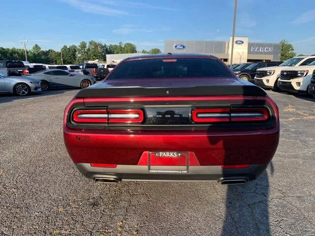 Used 2023 Octane Red Pearlcoat Dodge SXT image 7