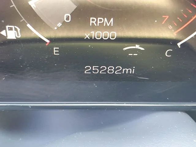 Used 2025 Onyx Black GMC AT4 Ultimate image 15
