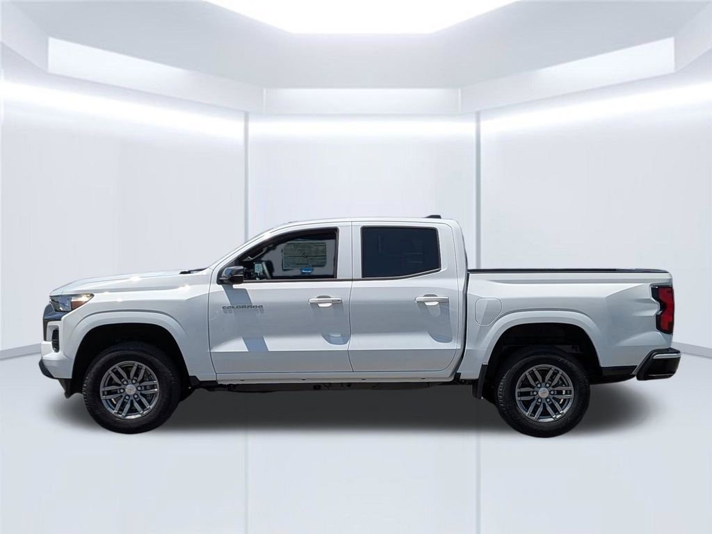 New 2026 Summit White Chevrolet LT image 2