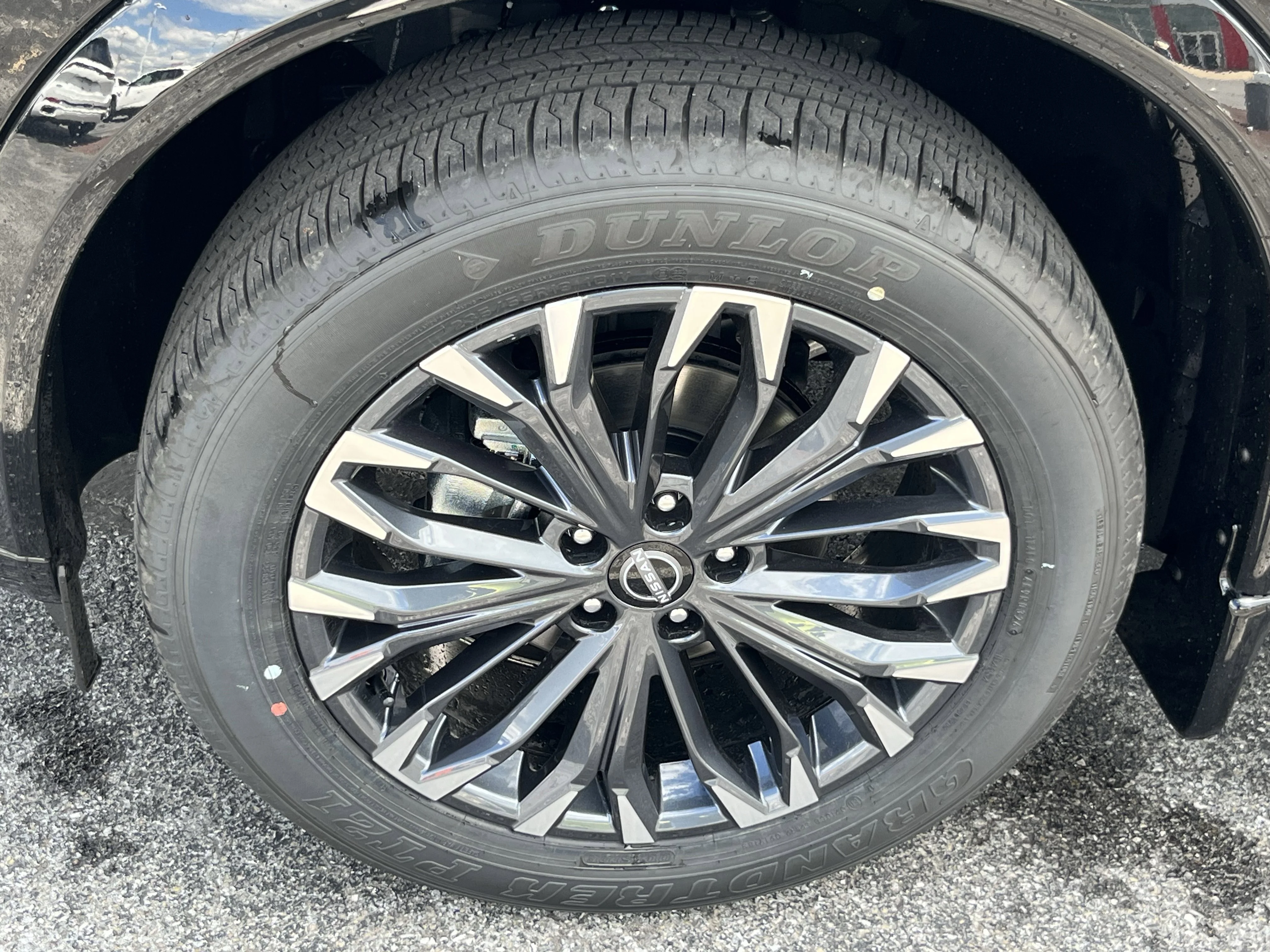 New 2026 Super Black Nissan Platinum image 14