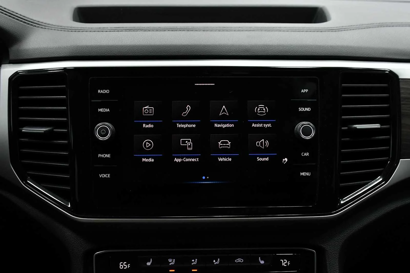 Used 2022 Tourmaline Blue Metallic Volkswagen 2.0T SE w/Technology image 18
